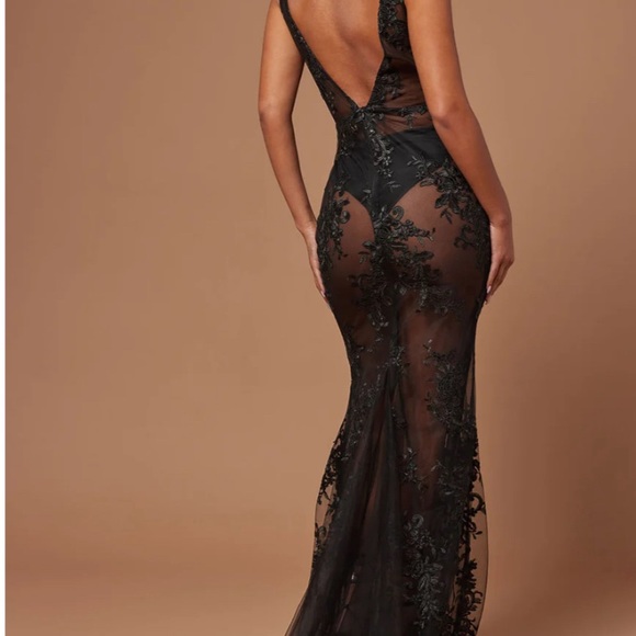 Clarice Lace Gown in Black - worn once for a shoot - Picture 2 of 4